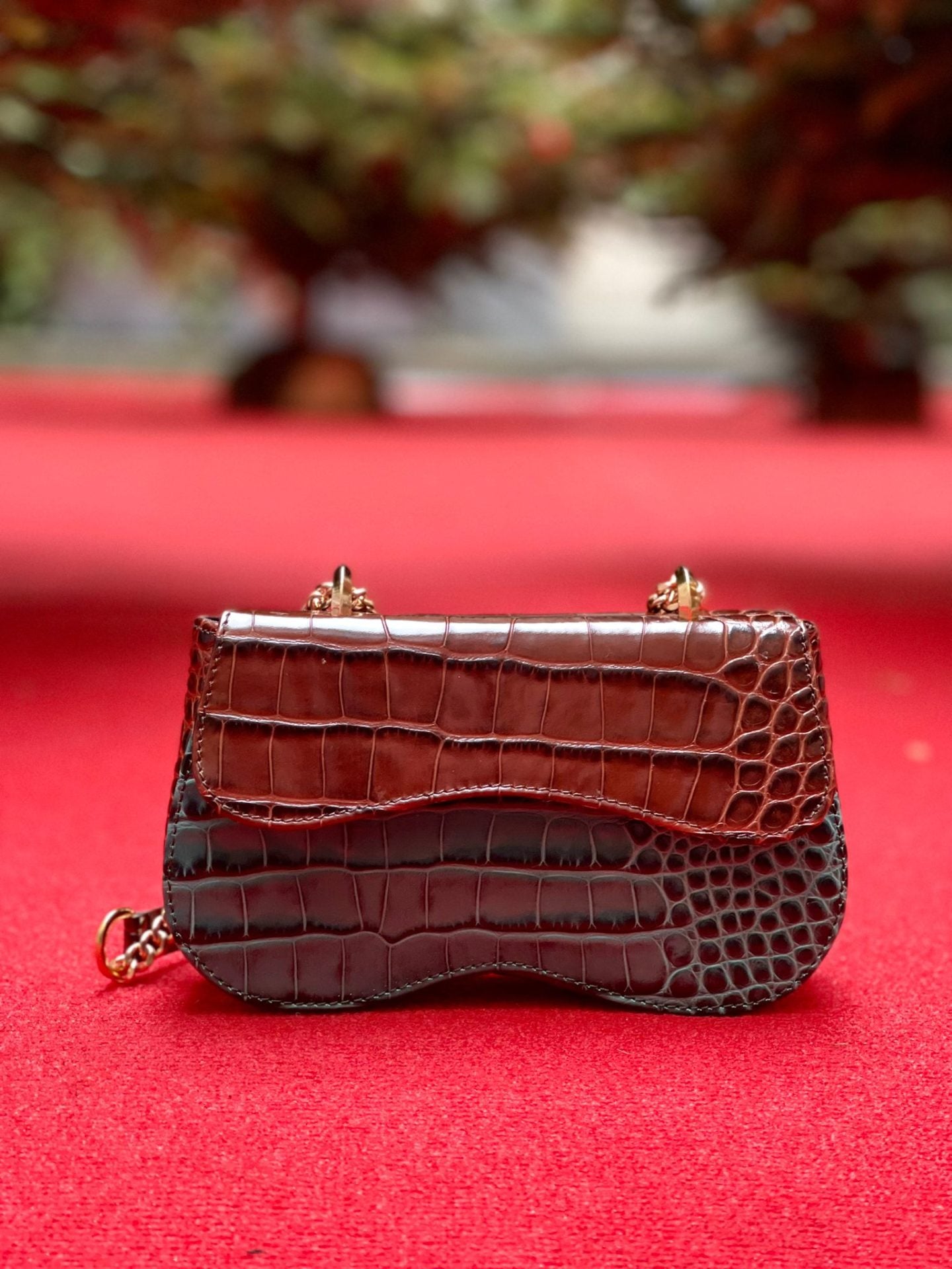 Sac en cuir croco marron vert bandoulière chaine dorée