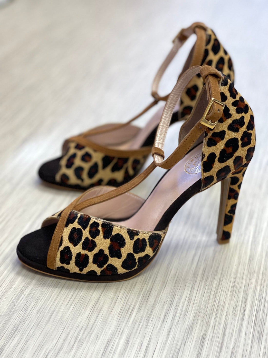 himba-fashion-kalunga-kizomba-cuir-leopard