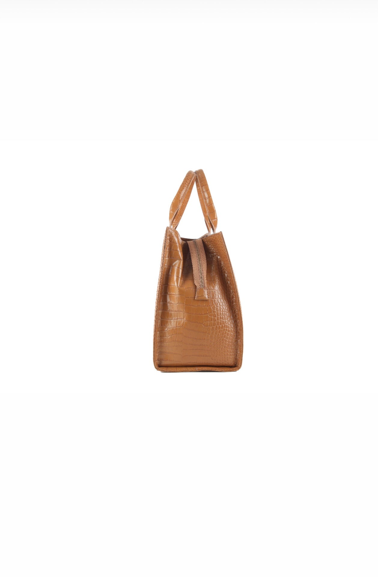 Himba Shoes - Le sac Pradi Himba grand format incarne l'élégance audacieuse avec son design en cuir imitation croco associé à un tissu Bogolan, soigneusement conçu avec des pigments naturels au Mali.