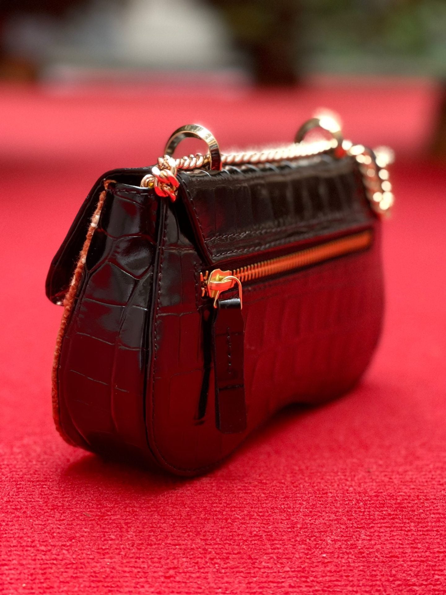 Sac Nyha cuir croco noir et tissu ethnique wax