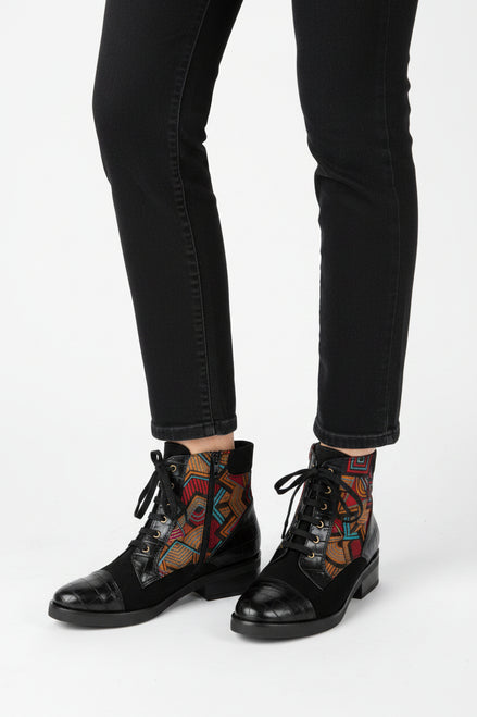 QUEBRADA Black Ankle Boots
