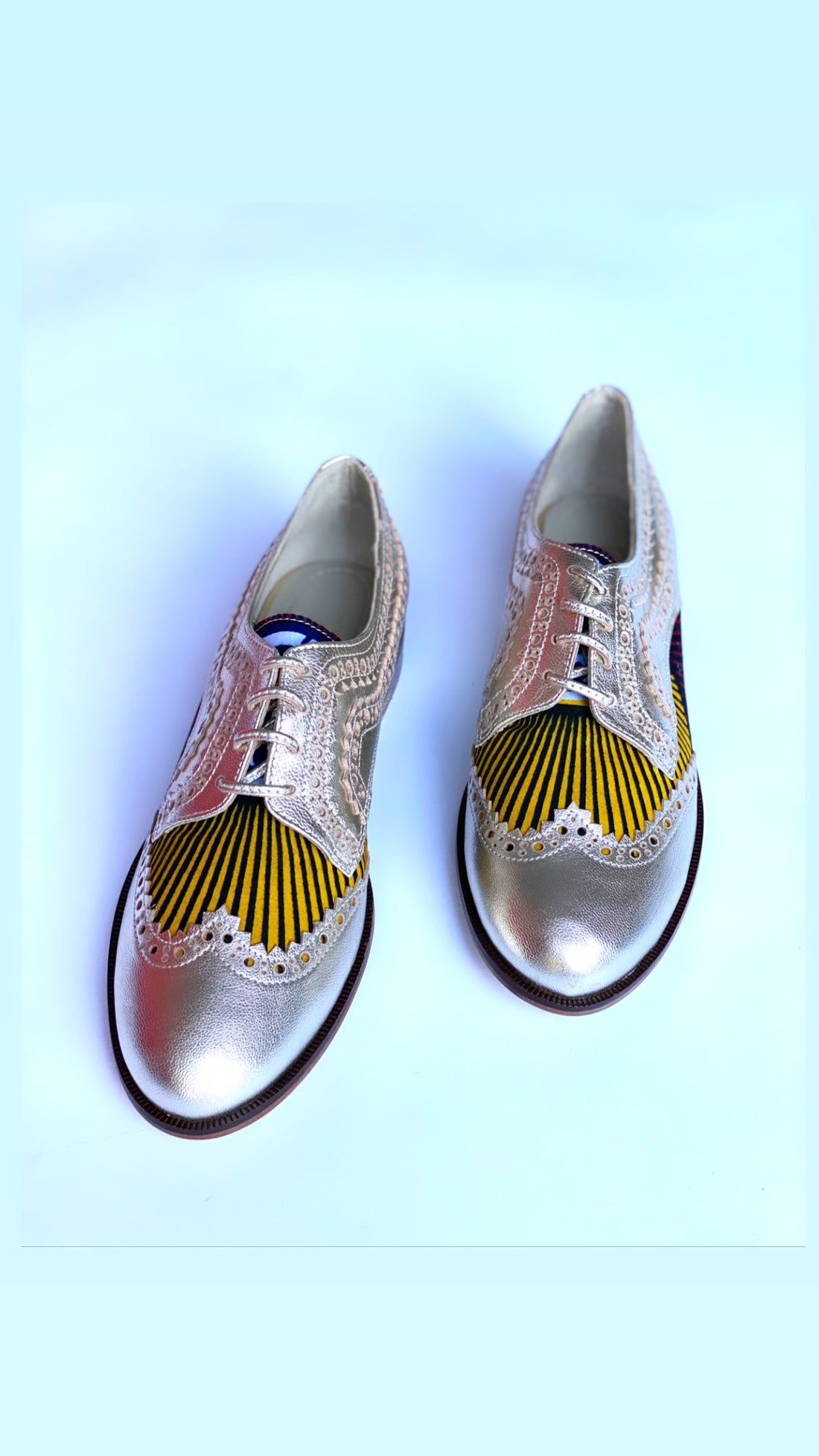 Derbies derby cuir doré et tissu wax