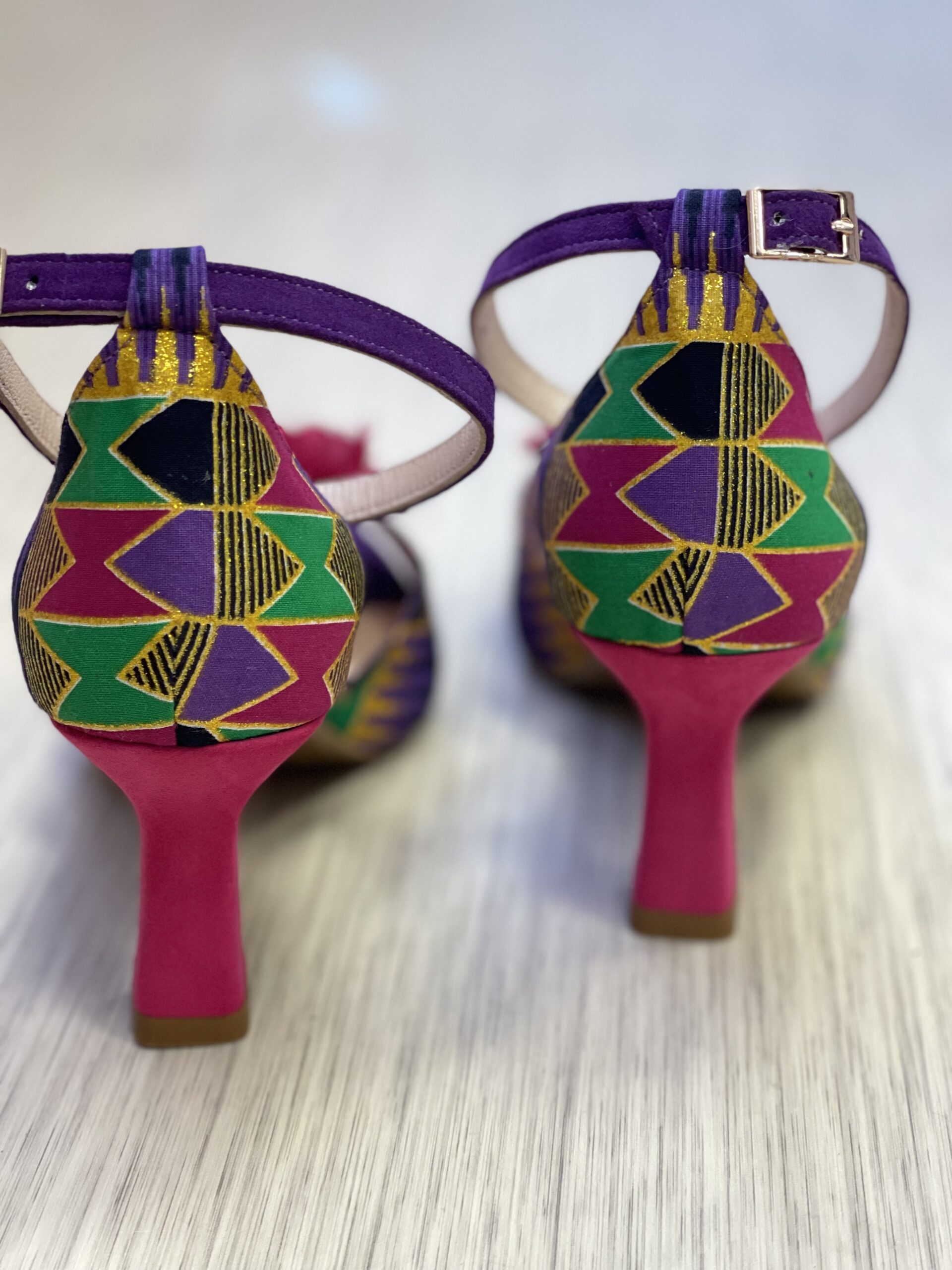 himba-fashion-escarpins-weya-cuir-wax-noeud
