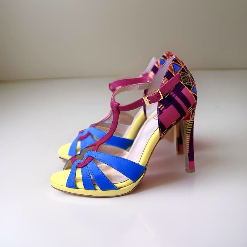 La chaussure DIONGUE est l'accessoire idéal pour danser avec style et élégance.