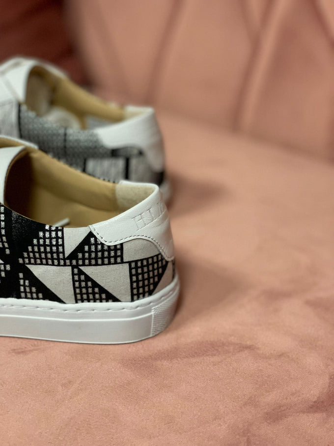Sneakers KIVU – Élégance Artisanale et Style Audacieux en Cuir Wax