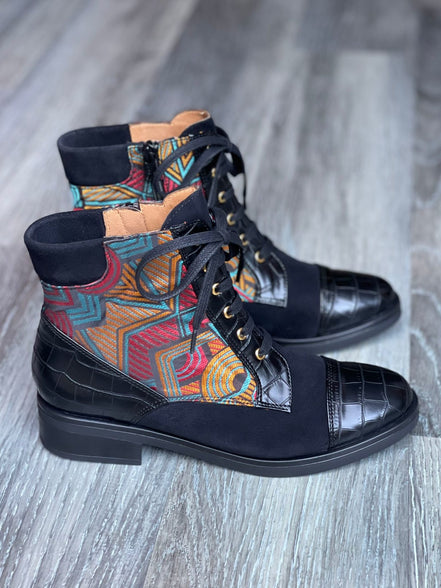 QUEBRADA Black Ankle Boots