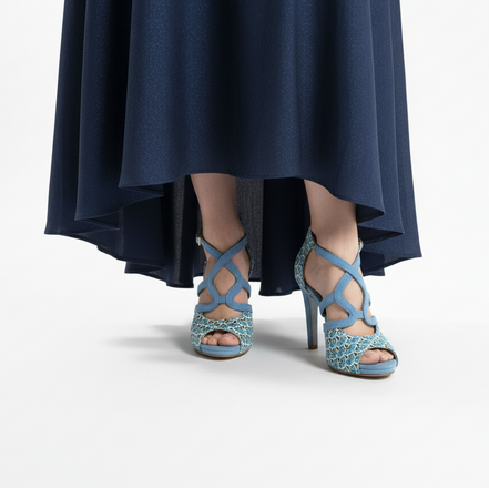 Chaussures kizomba Zuri portées - Escarpins danse kizomba jacquard bleu confort talon - Himba Fashion
