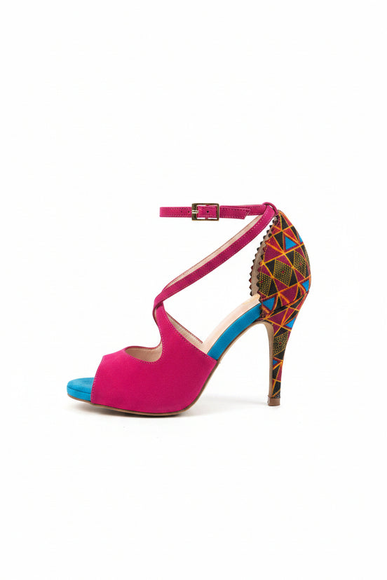 Escarpins KUDIA fuchsia et bleu ciel - cuir artisanal et wax africain - talon 9cm - vue de profil  -  HIMBA Fashion