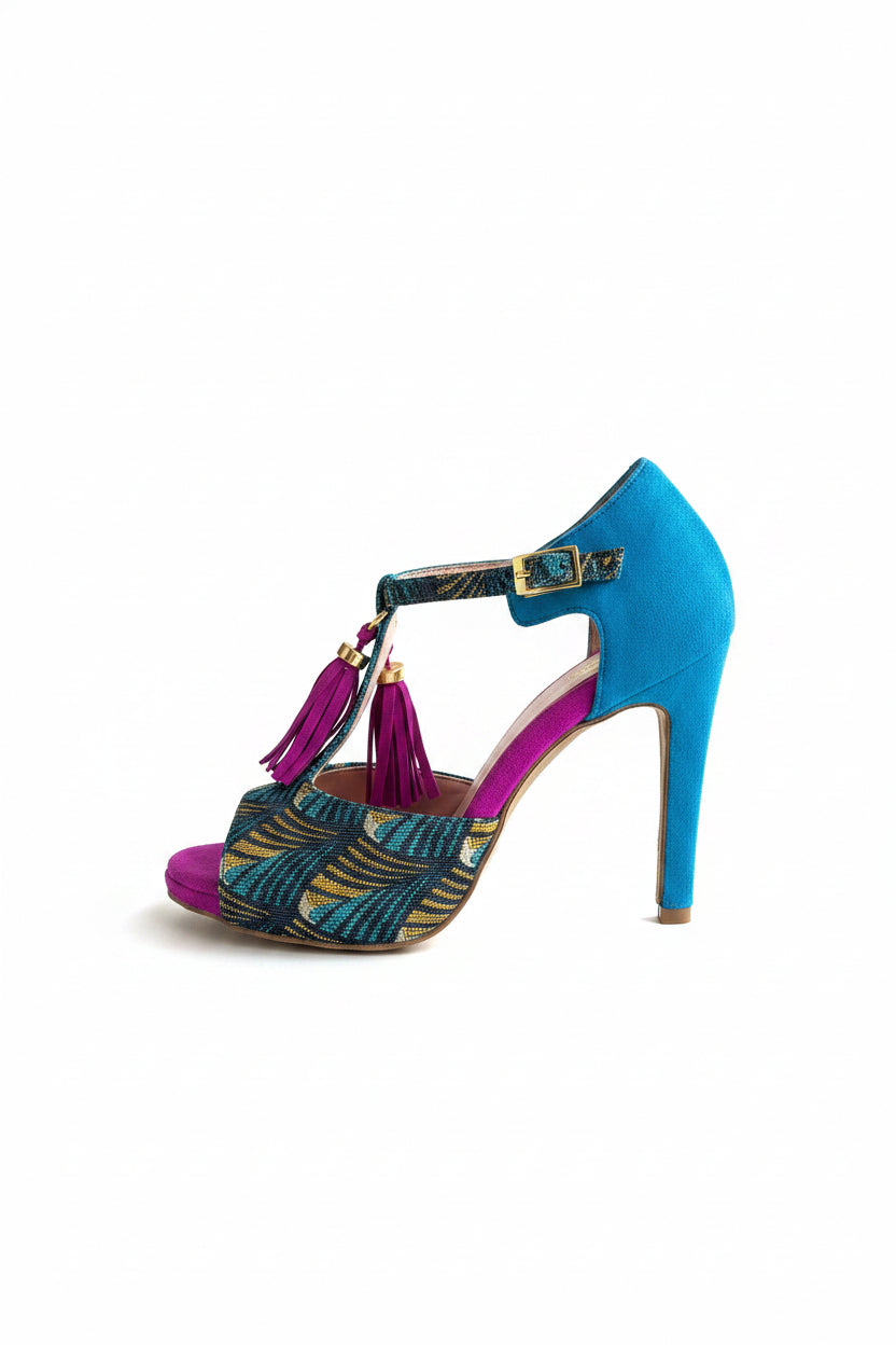 Escarpins BANZA bleus et fuchsias - cuir daim artisanal et touches de jacquard - talon 8,5cm - vue de profil - HIMBA Fashion