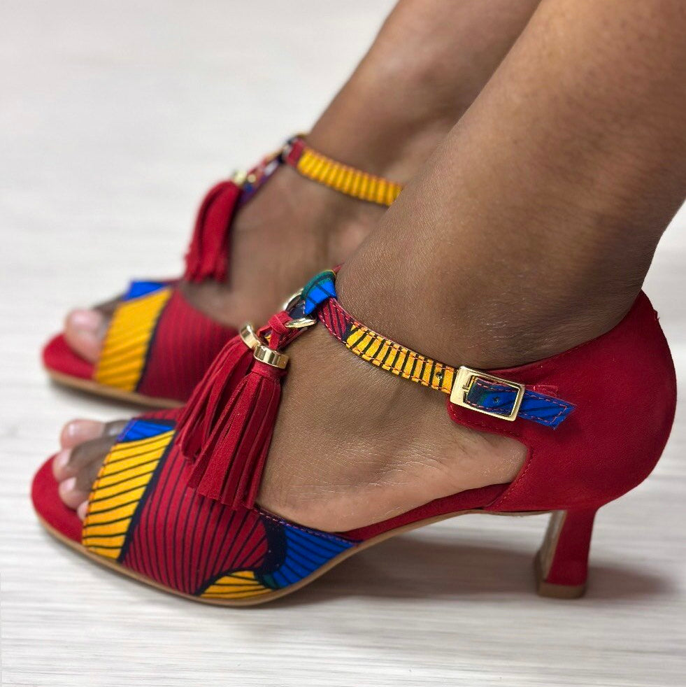 Escarpins GIROGINHA cuir rouge tissu wax talon 5cm - Vue principale - Chaussures danse kizomba confort - Himba Fashion