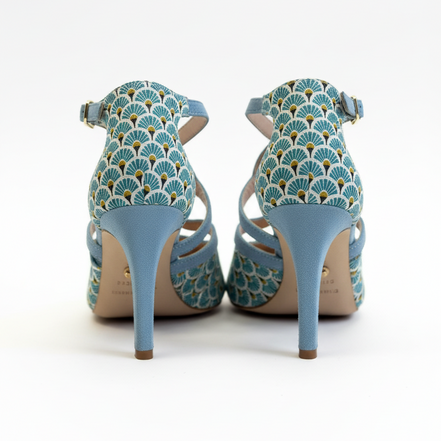 Escarpins kizomba Zuri bleu vue profil - Talon stable bride croisée jacquard - Himba Fashion