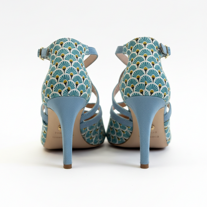 Escarpins kizomba Zuri bleu vue profil - Talon stable bride croisée jacquard - Himba Fashion