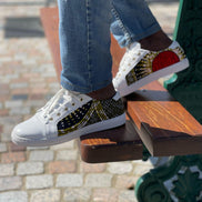 Sneakers NAMIBE blanches et multicolores - cuir et wax - vue chaussure portée - HIMBA Fashion