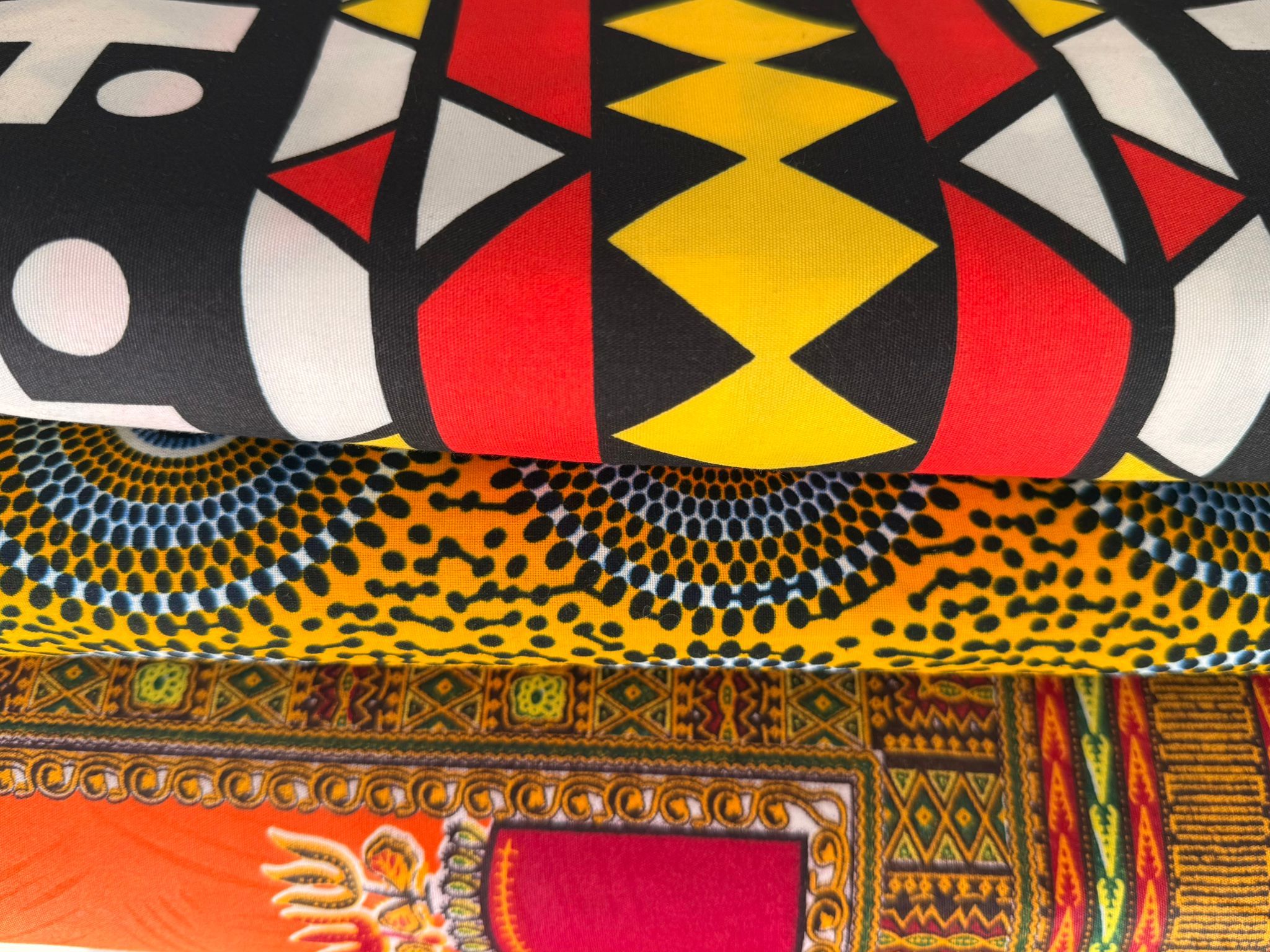 Tissu Wax produit en Afrique